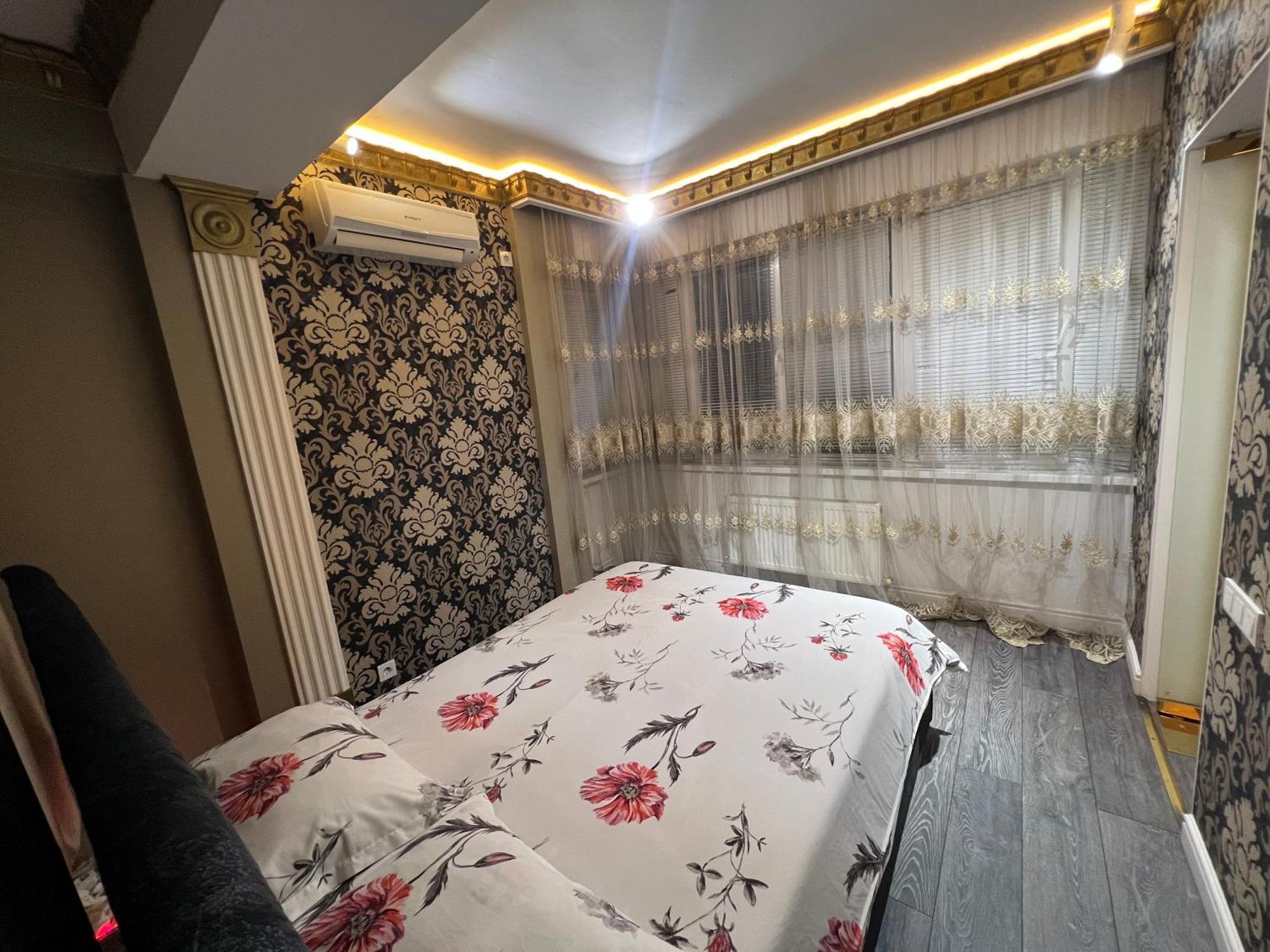 2 Bedrooms Heart Of City Center キシナウ エクステリア 写真