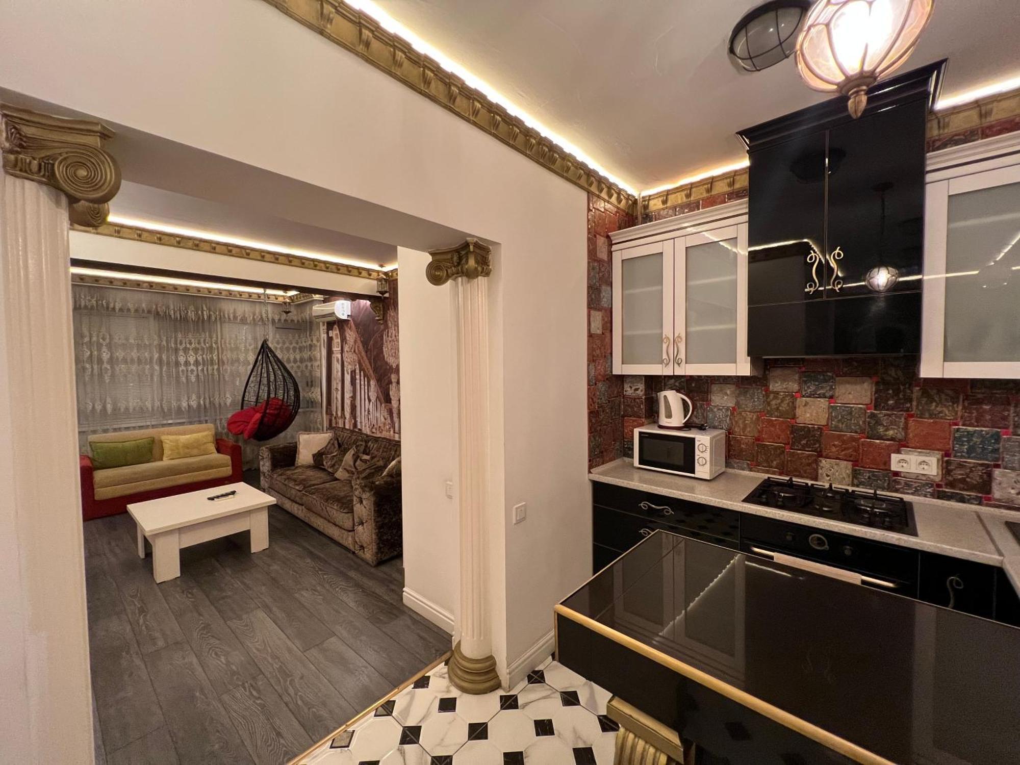 2 Bedrooms Heart Of City Center キシナウ エクステリア 写真
