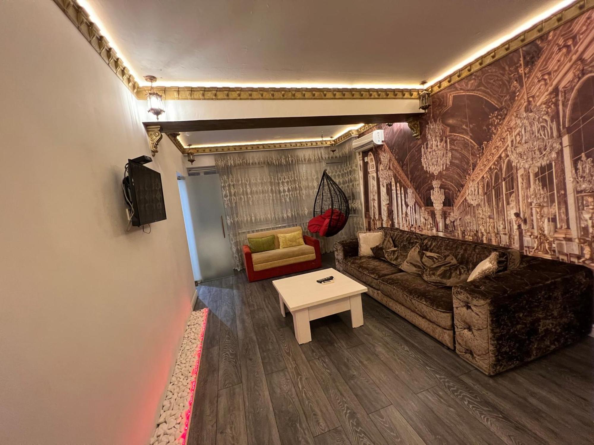 2 Bedrooms Heart Of City Center キシナウ エクステリア 写真