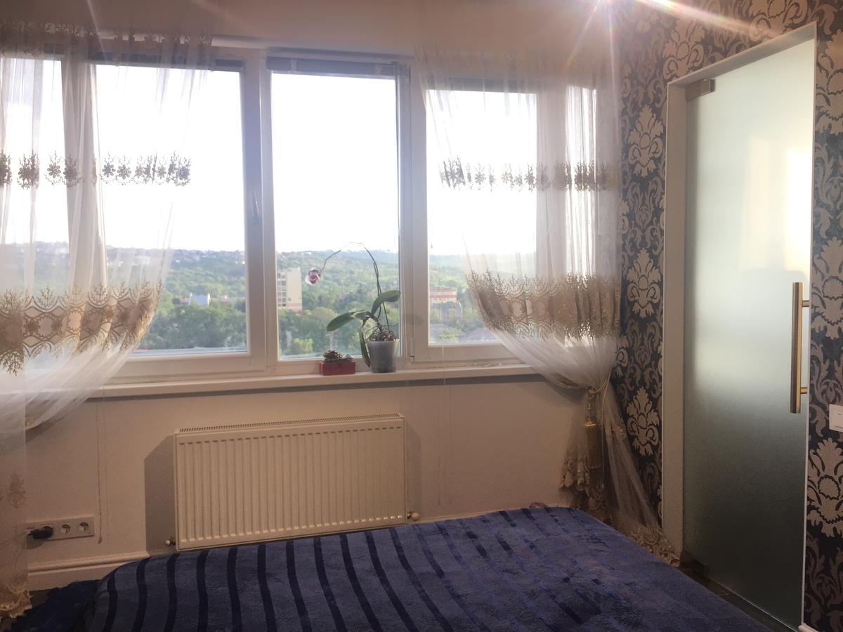 2 Bedrooms Heart Of City Center キシナウ エクステリア 写真